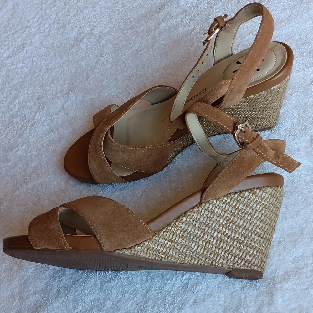 Isaac Mizrahi great gently
